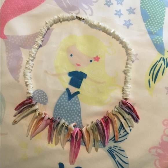 Jewelry - Natural Puka Shell Necklace